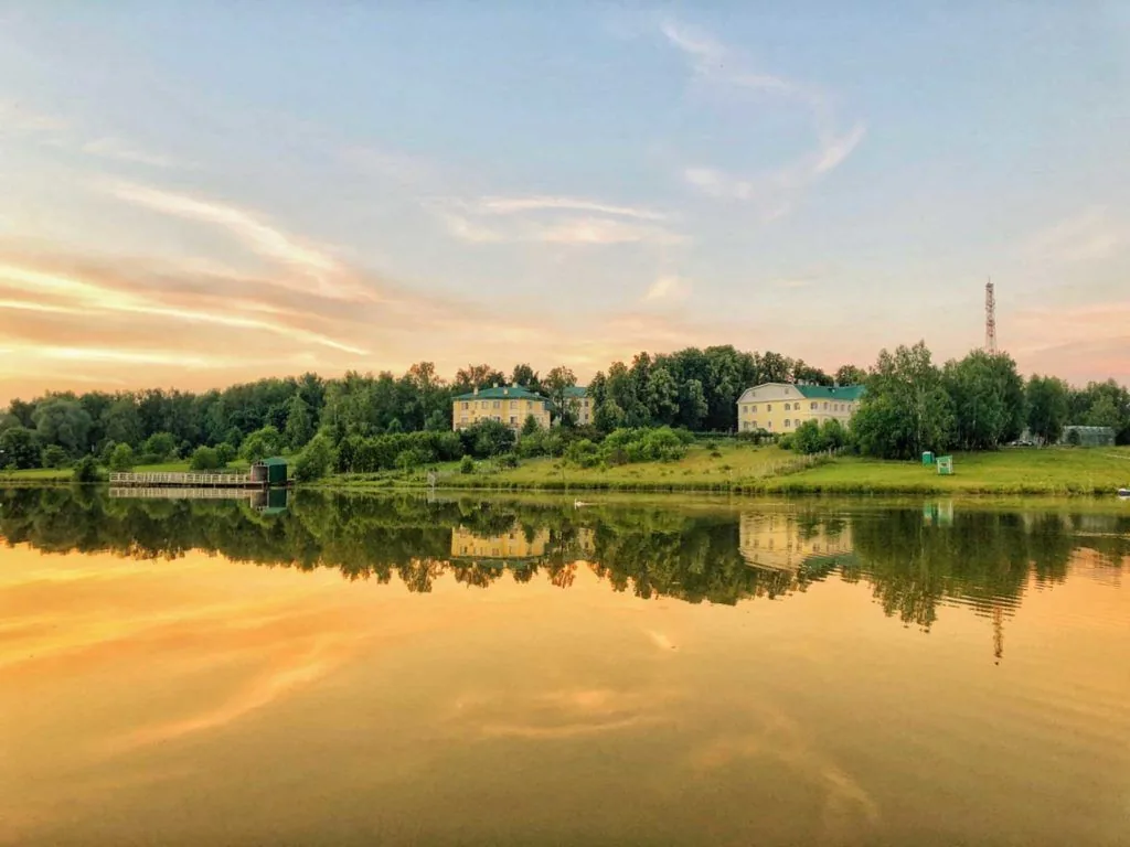 Лесное — Бассейн