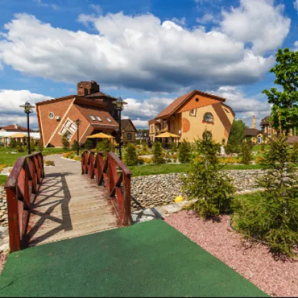 Парковая зона, замок и парк гигантских насекомых, фото 5