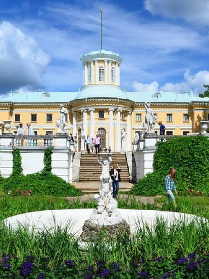 Что рядом: оленья ферма, сыроварня, конный клуб, фото 4