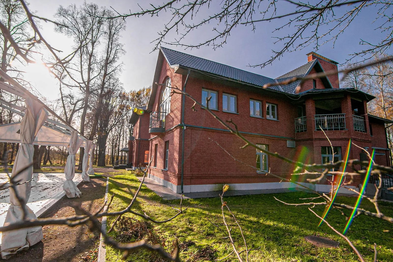 Собственный парк на территории 200 гектаров, фото 4